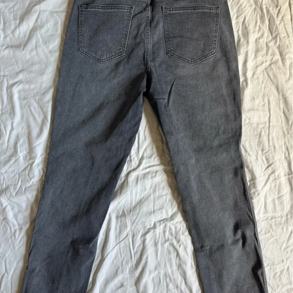 GAP Women's Skinny Jeans in Charcoal Gray - Picture 3 of 7